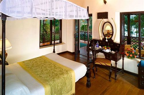 Kumily Ktdc Lake Palace Thekkady מראה חיצוני תמונה